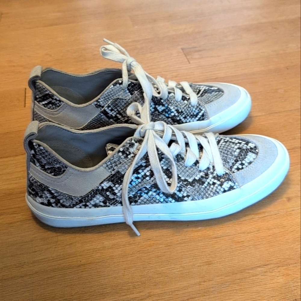 Zara Sneakers Womens 6.5 Snakeskin Print Faux Leather + Suede Casual Sneakers